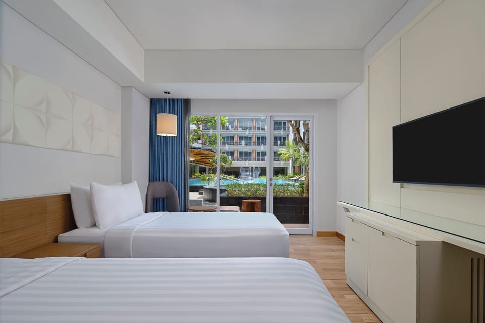 Minibar, in-room safe, individually decorated, individually furnished