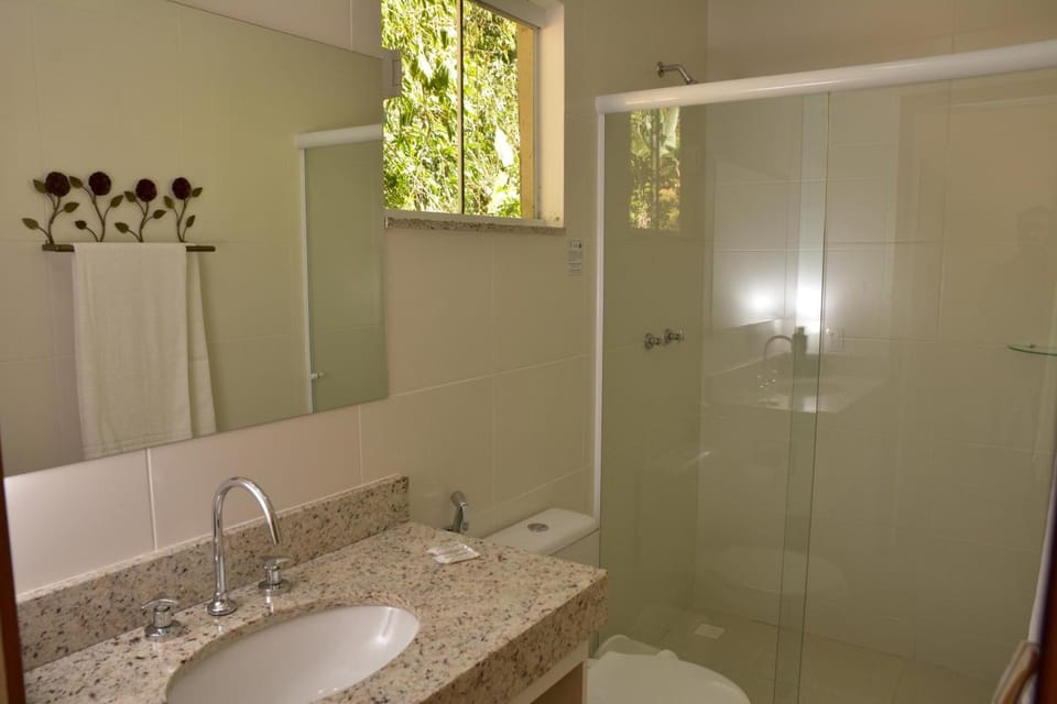 Shower, towels