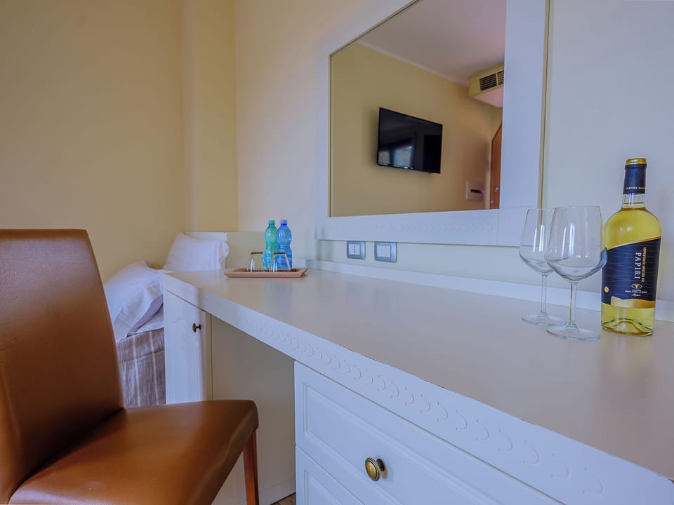 Standard Triple Room | 20 bedrooms, premium bedding, down comforters, Select Comfort beds