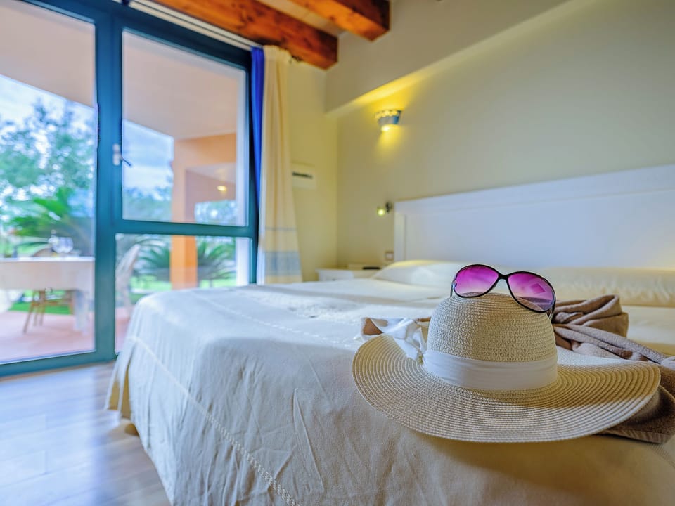 Standard Double Room | 20 bedrooms, premium bedding, down comforters, Select Comfort beds