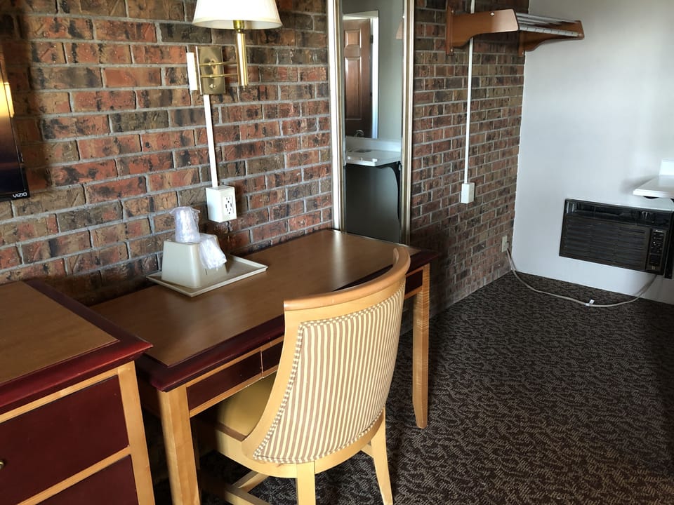 1 bedroom, desk, laptop workspace, blackout drapes