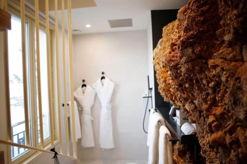 Superior Room, Terrace, Sea View (3) SPA access included | Bathroom | Free toiletries, hair dryer, bathrobes, slippers