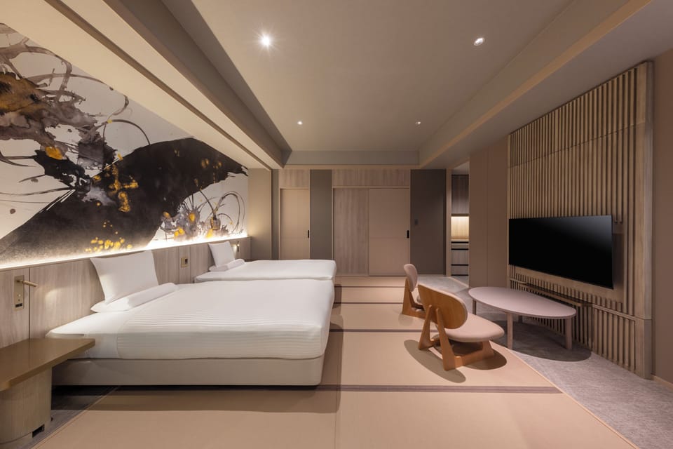 Premium Japanese-Western Room with Kinsen Free-Flow Hot Spring(Up to 4 People), Non smoking | Premium bedding, in-room safe, desk, laptop workspace