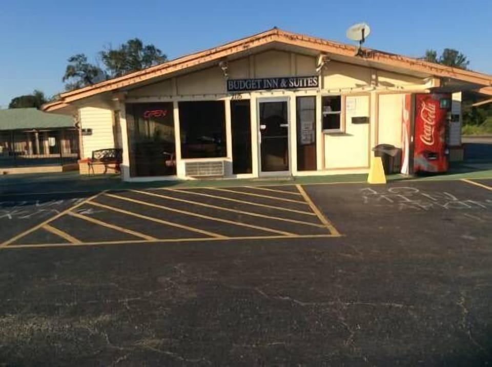 Budget Inn And Suites Motel in Abbeville