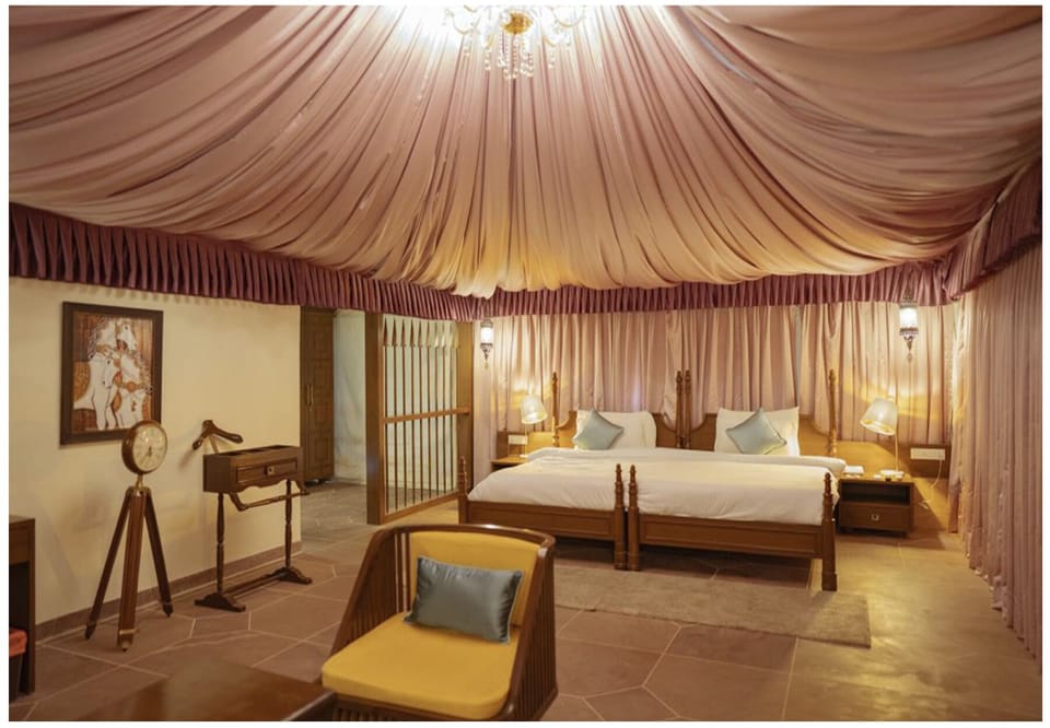 1 bedroom, Egyptian cotton sheets, premium bedding, in-room safe
