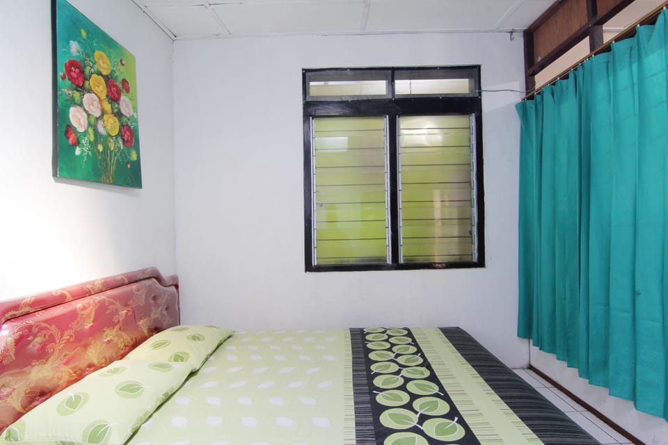 Standard Double Room | Free WiFi