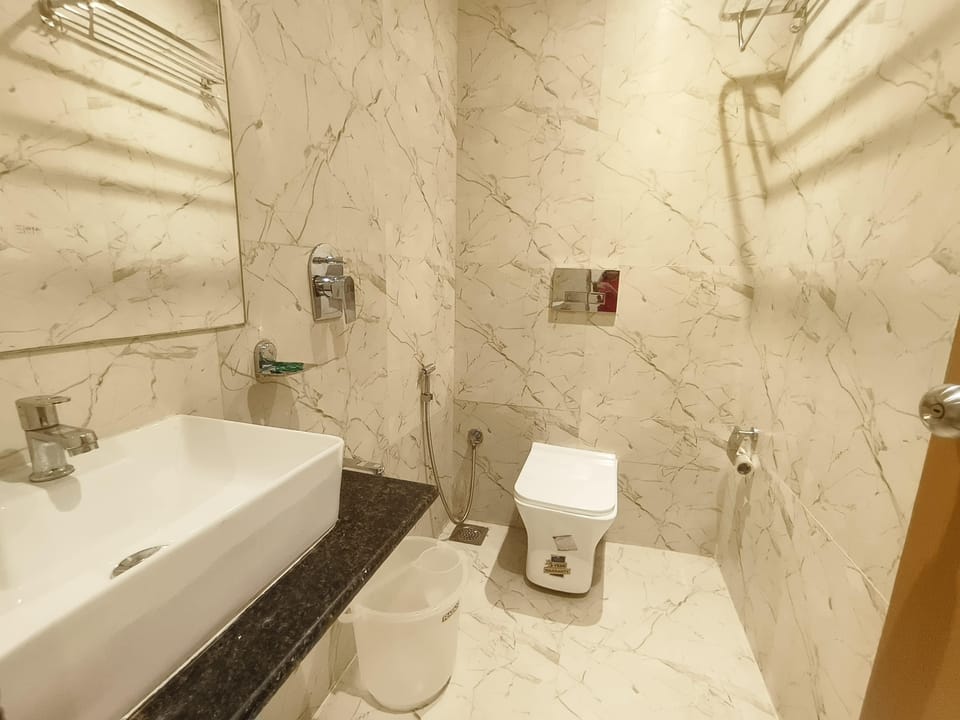 Hotel Riva International - Near Nesco Center Hotel in Mumbai