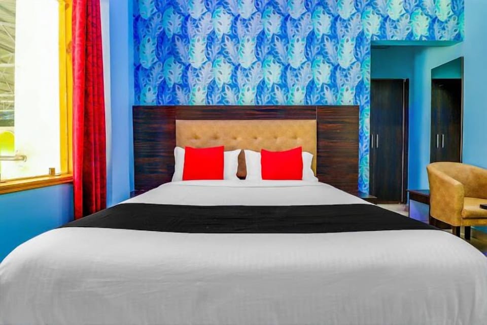 Deluxe Double Room | Premium bedding, desk, soundproofing, rollaway beds