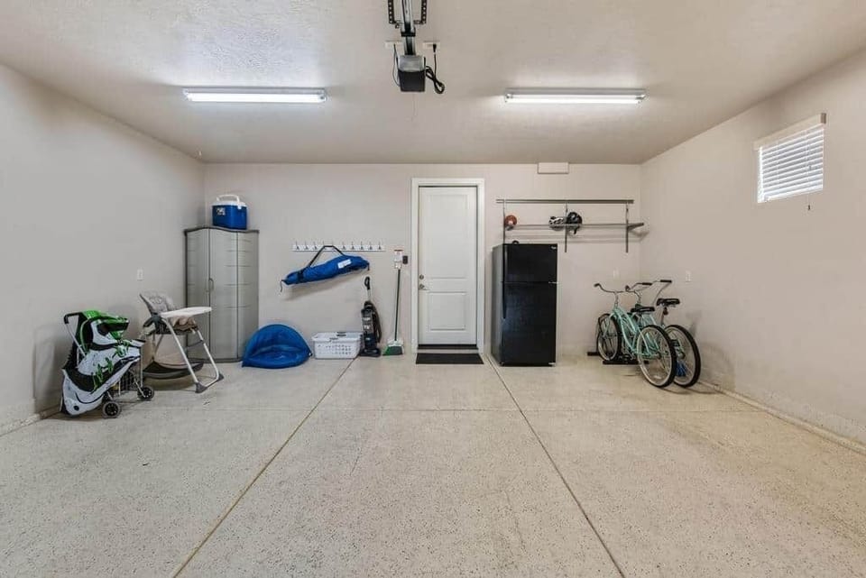 House, 5 Bedrooms | Interior