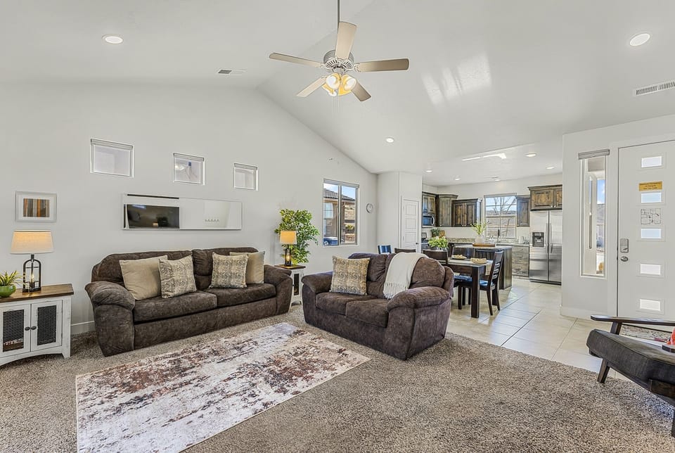 House, 3 Bedrooms | Living area | Smart TV