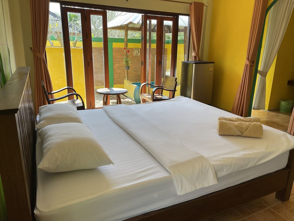 Standard Room | Blackout drapes, free WiFi, bed sheets