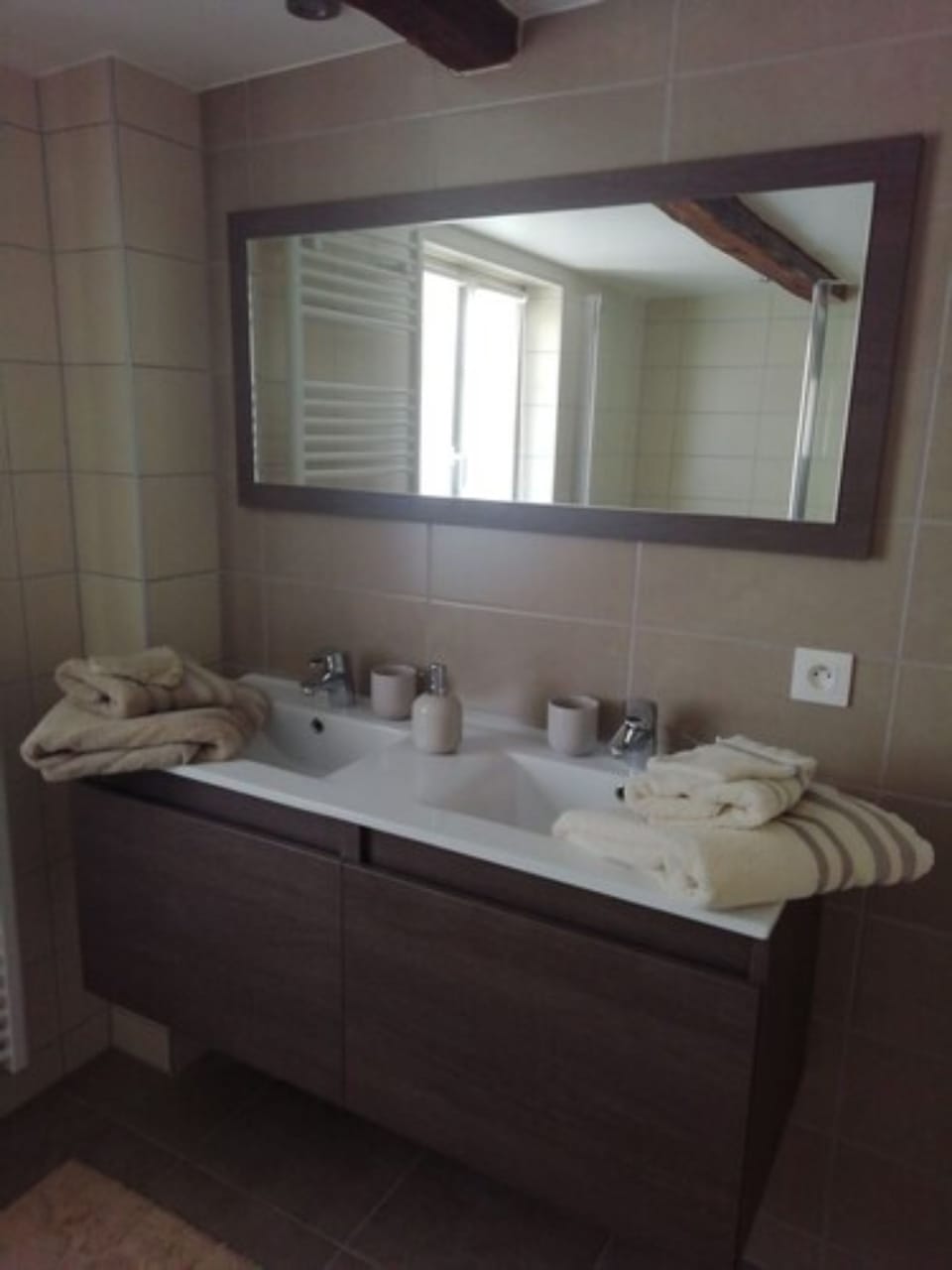 Traditional Room | Bathroom | Hair dryer, towels