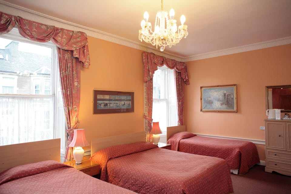 Family Room with ensuite | Individually decorated, individually furnished, desk, blackout drapes