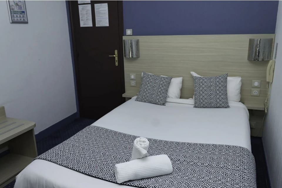 Desk, laptop workspace, blackout drapes, soundproofing