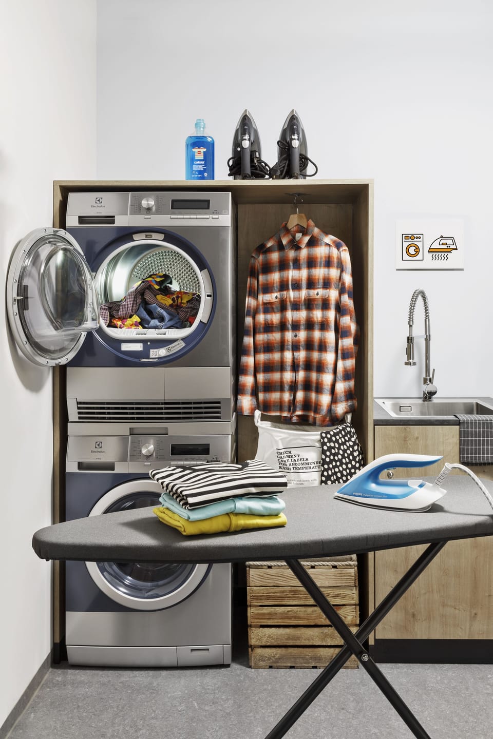 Iron/ironing board