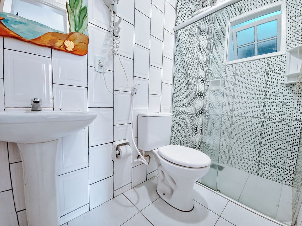 Standard Double Room | Bathroom | Shower, towels