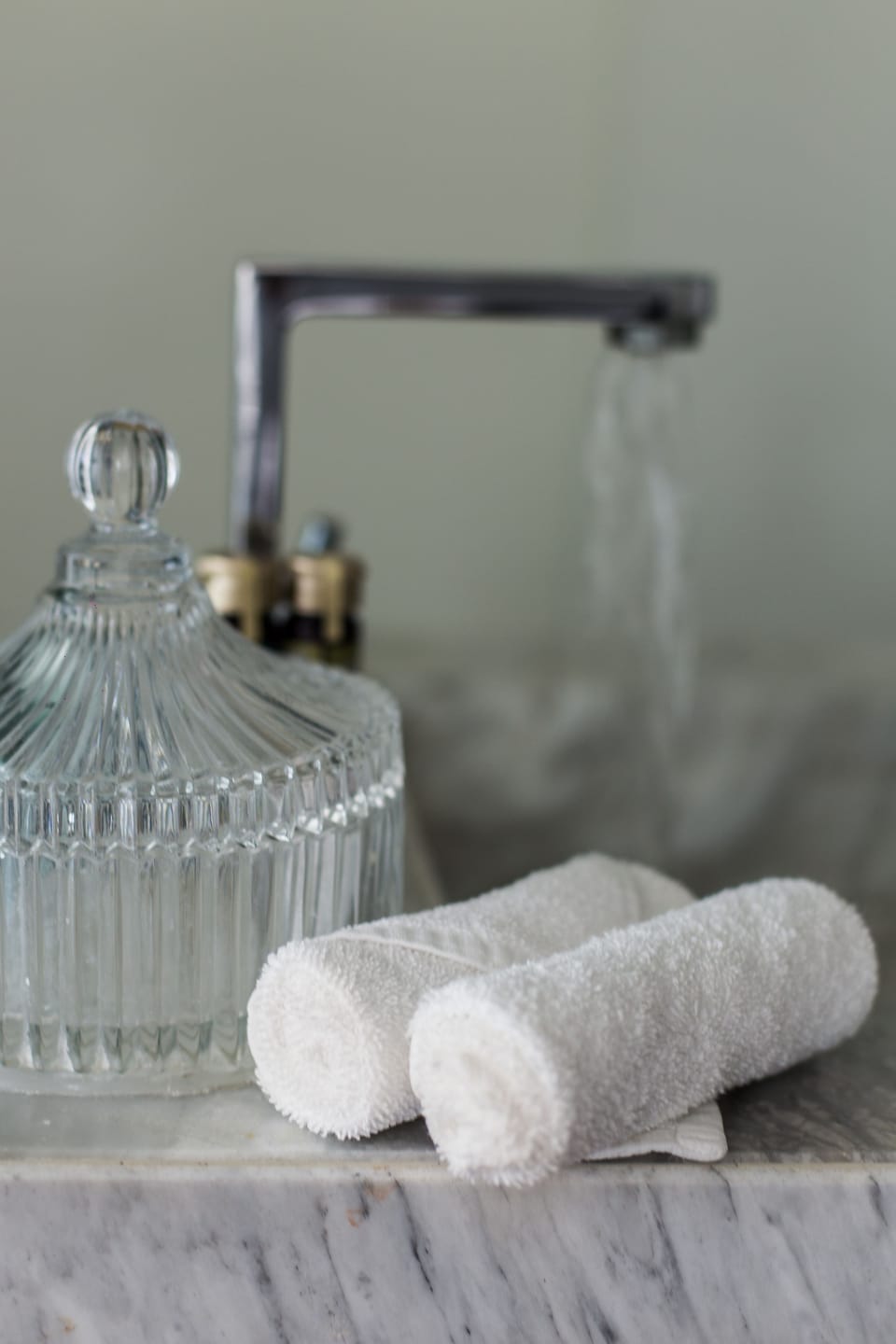 Master Suite | Bathroom amenities | Shower, rainfall showerhead, free toiletries, towels