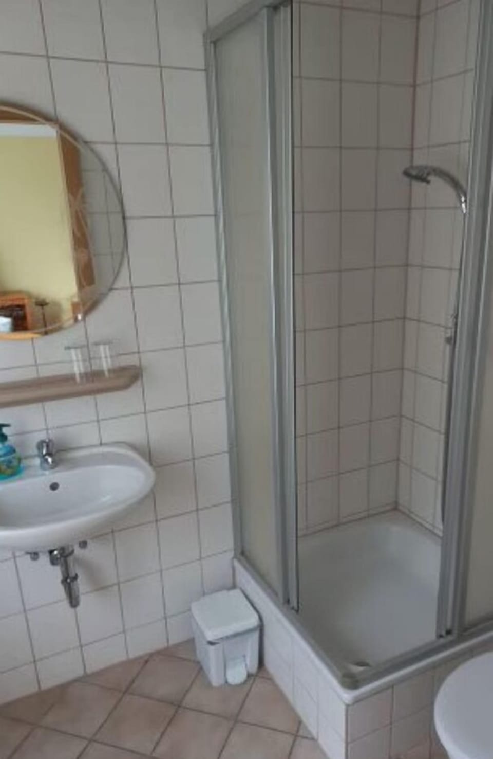 Double Room | Bathroom | Shower, hair dryer, towels, soap
