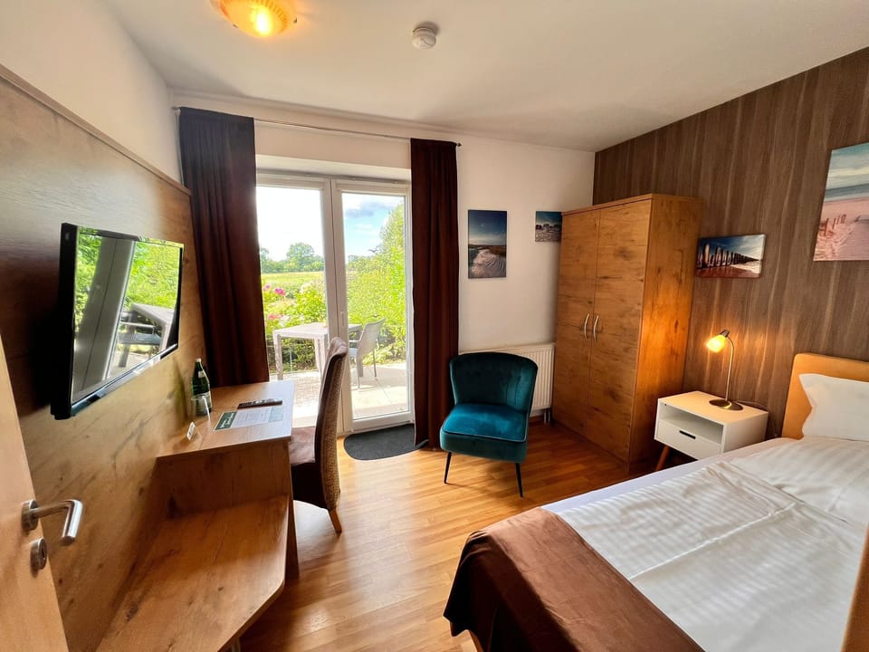 Single Room | Premium bedding, individually decorated, individually furnished, desk