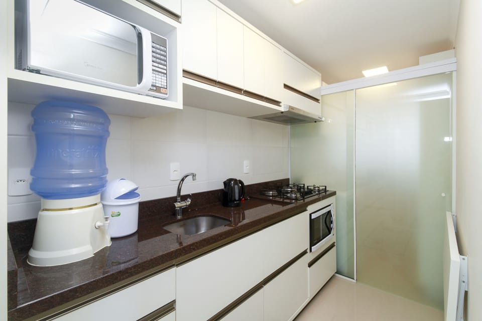 Apartment, 2 Bedrooms | Private kitchen | Fridge, microwave, oven, stovetop