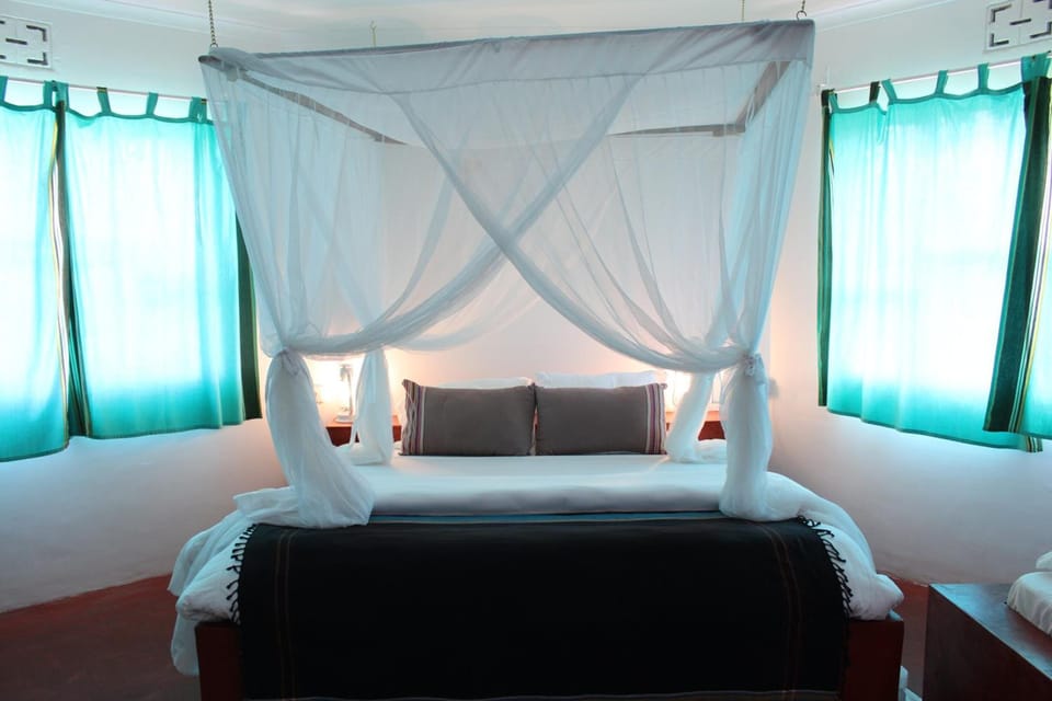 Premium bedding, individually decorated, individually furnished, desk
