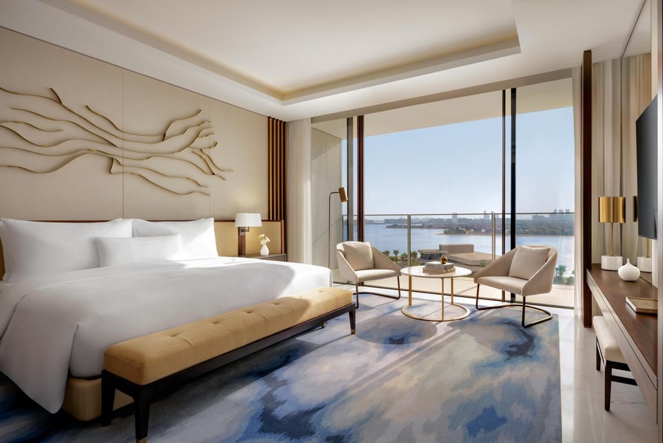 Premium bedding, minibar, in-room safe, desk