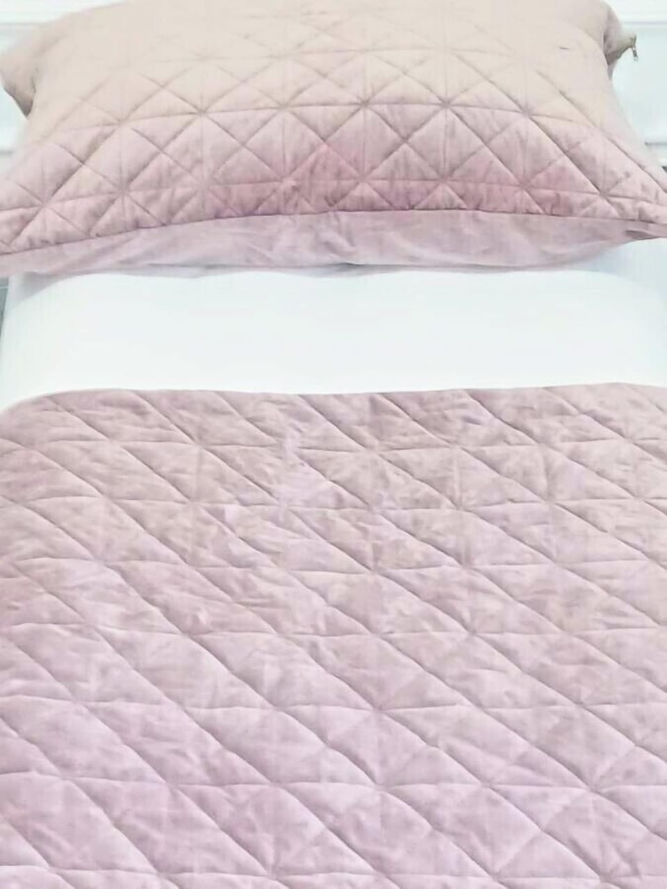 Family Room (Room 5) | Egyptian cotton sheets, premium bedding, down comforters