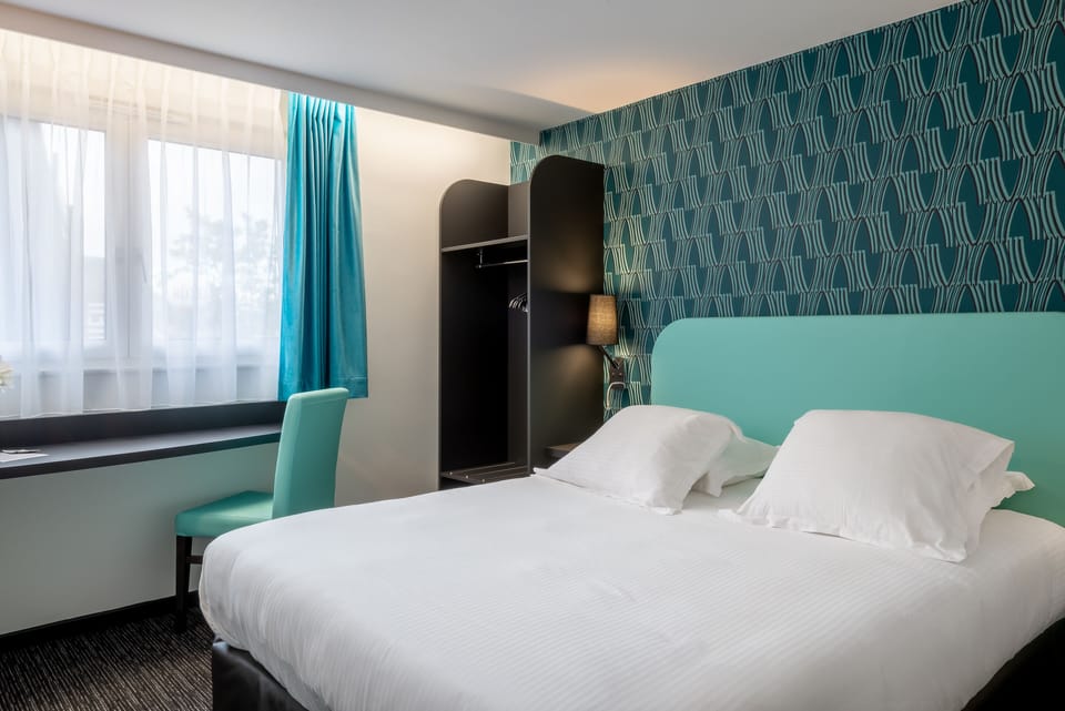 Basic Double Room | Premium bedding, individually decorated, individually furnished, desk