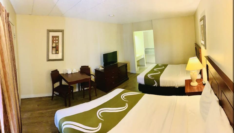 Double Room, 2 Double Beds, Microwave, Ground Floor | Pillowtop beds, desk, soundproofing, free WiFi