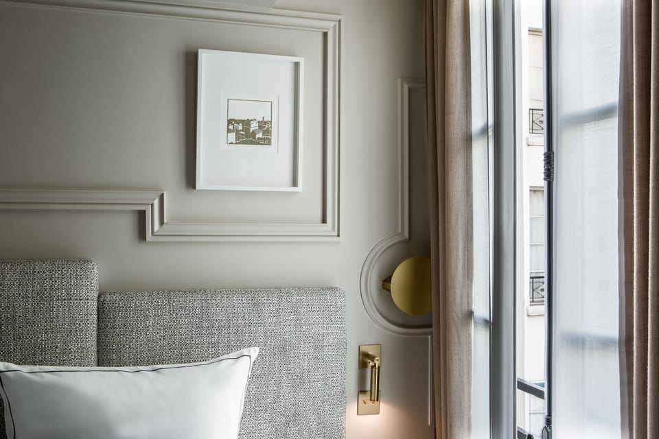 Deluxe Double Room | Minibar, in-room safe, desk, blackout drapes