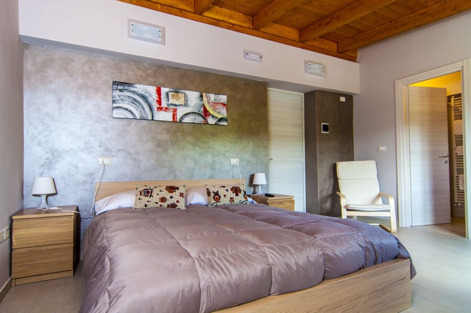 Triple Room | Free WiFi, bed sheets