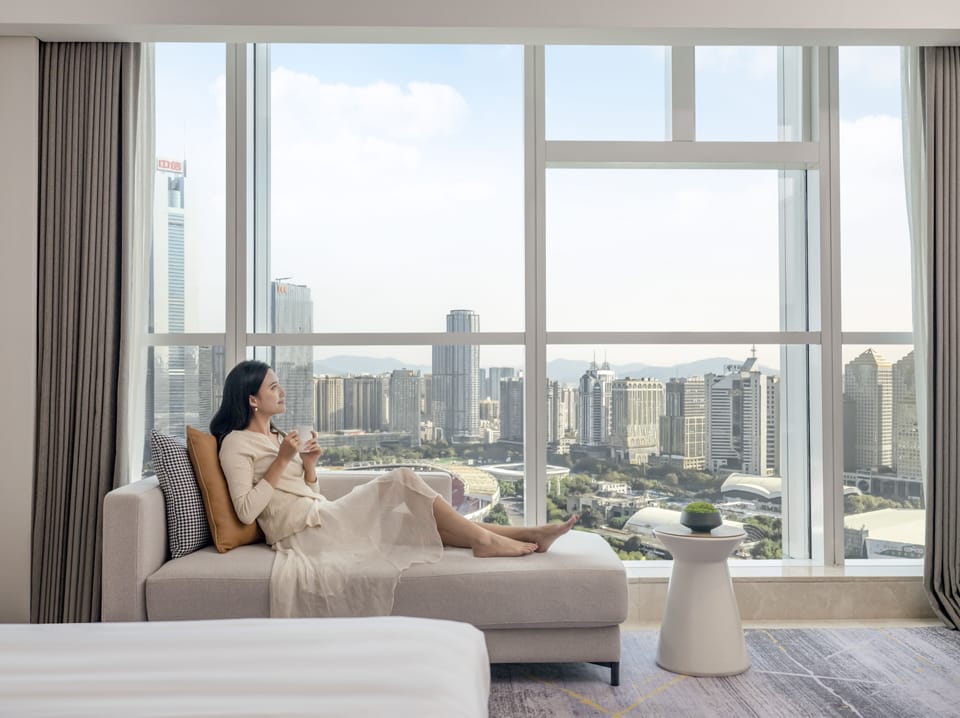 Premier Room, 1 King Bed (View) | Hypo-allergenic bedding, down comforters, minibar, in-room safe