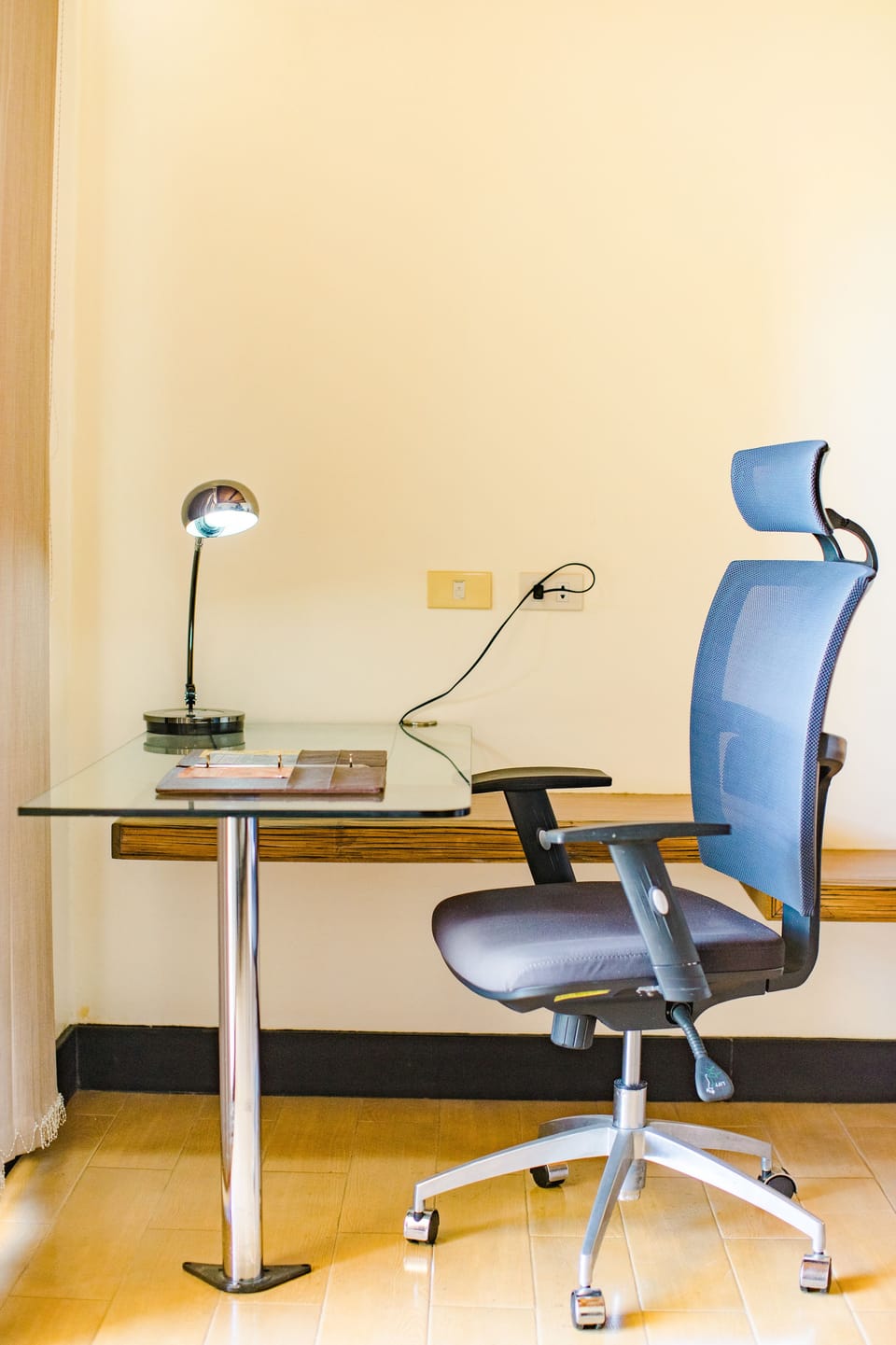 Superior Room (Pet-Friendly) | In-room business center