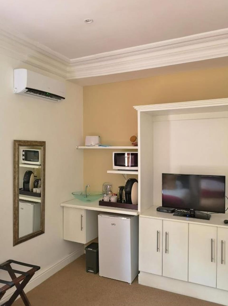Room amenity