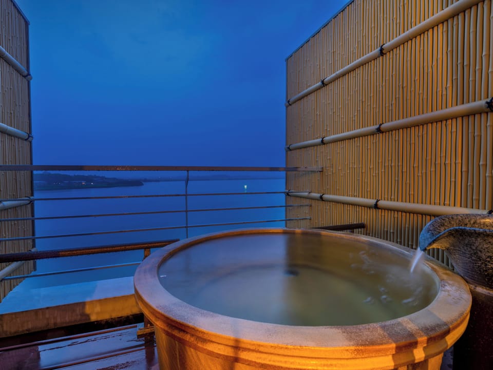 APA Hotel & Resort Kaga Katayamazu Onsen Kasuikyo Ryokan in Ishikawa Prefecture