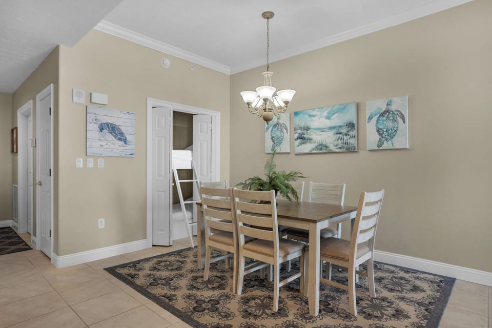 Condo, Multiple Beds, Pool Access | Dining
