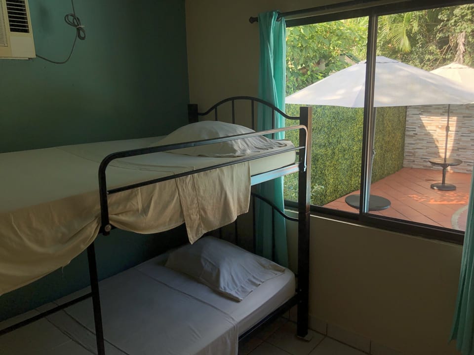 Manzanillo | Bed sheets, wheelchair access