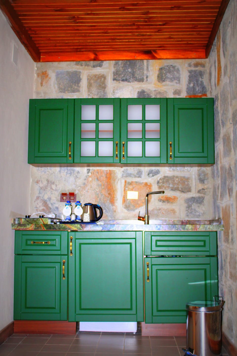 Vip Villa S | Private kitchen | Mini-fridge, electric kettle