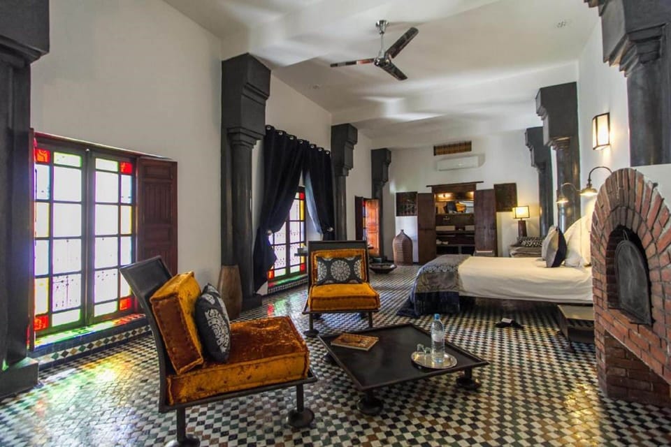Grey Suite | Premium bedding, in-room safe, desk, iron/ironing board (on request)