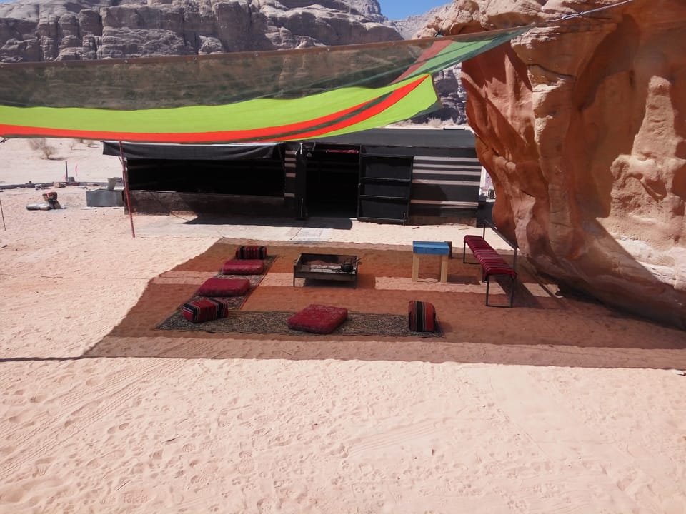 Al sultan bedouin camp Luxury tent in Africa