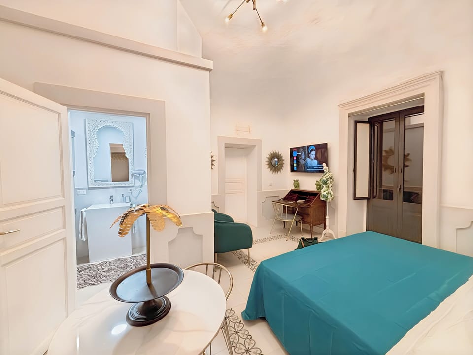 Luxury Suite | Frette Italian sheets, premium bedding, down comforters