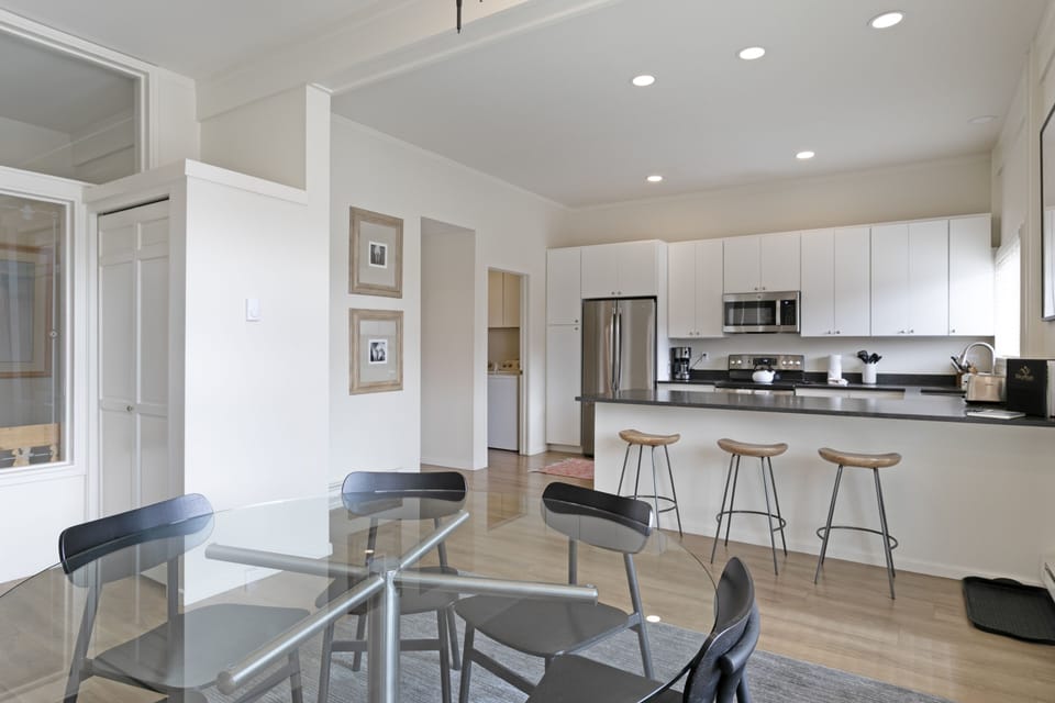 Townhome, 4 Bedrooms | Dining