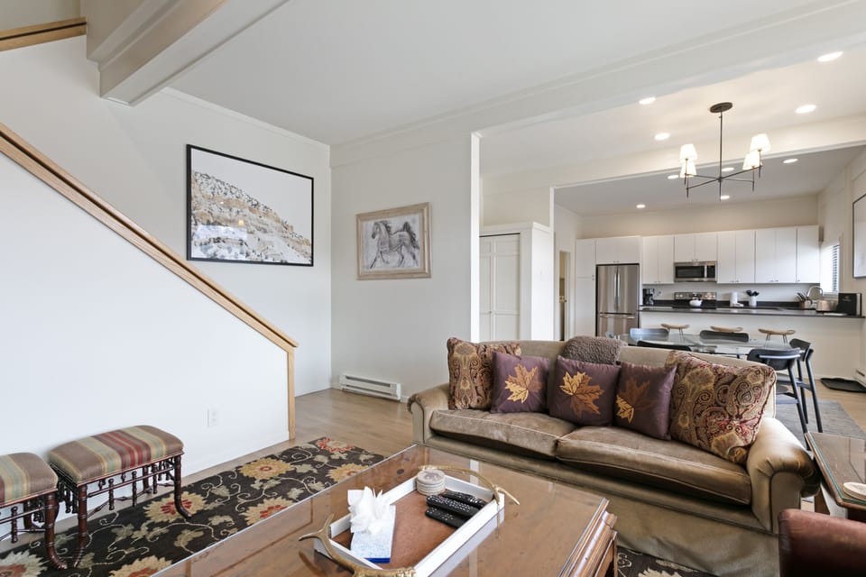 Townhome, 4 Bedrooms | Living area | Smart TV