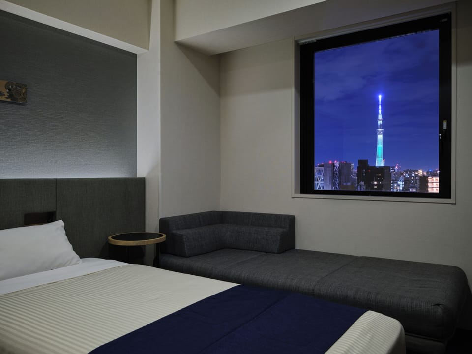 Deluxe Twin Room, Non Smoking (with Sofa Bed) | In-room safe, free WiFi, bed sheets