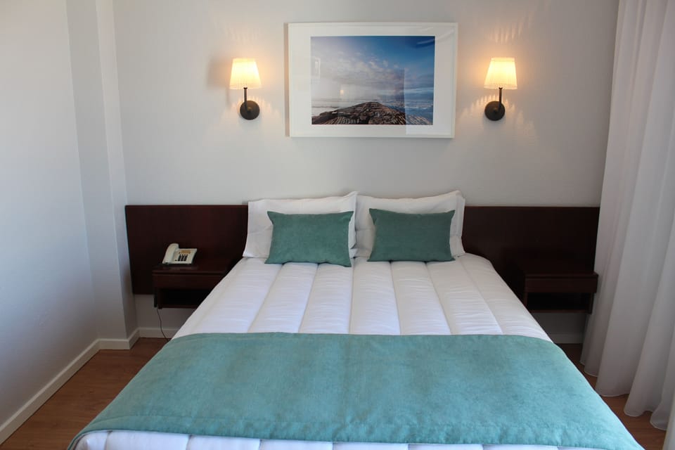 Basic Double Room | Blackout drapes, free cribs/infant beds, rollaway beds, bed sheets