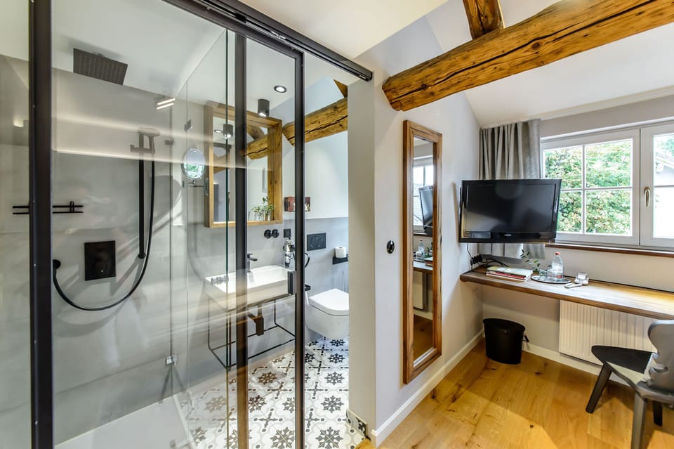 Single Room | Individually decorated, individually furnished, desk, free WiFi