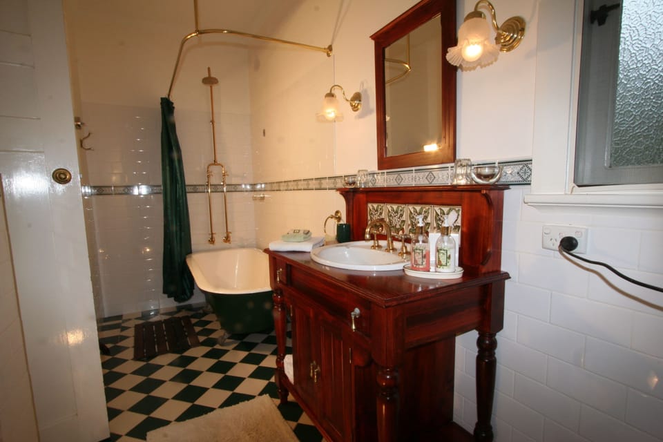 Rosebridge House Bed & Breakfast Adult Retreat Bed and Breakfast in Kalamunda