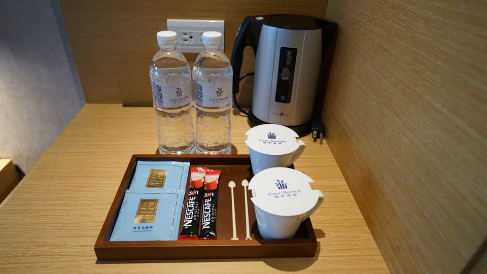 Deluxe Room, 2 Double Beds | Room amenity