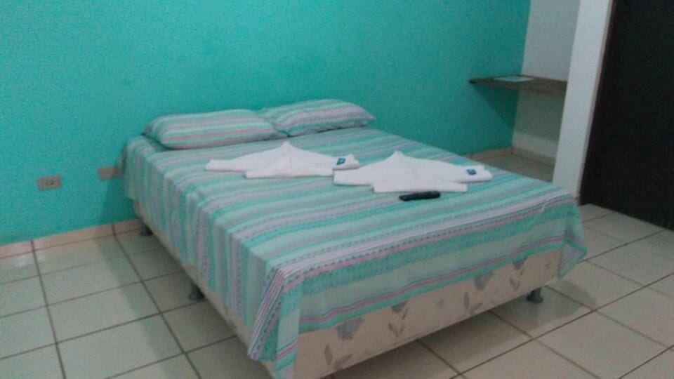 Quarto Casal | Free WiFi, bed sheets