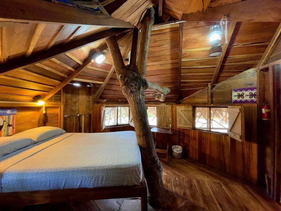 In-room safe, iron/ironing board (on request), WiFi (free), bed sheets
